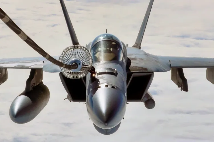 NATO își întărește prezența în România. Șapte avioane F-18 și trei elicoptere spaniole au ajuns la Baza 86 Borcea. Ce mai urmează pentru țara noastră?