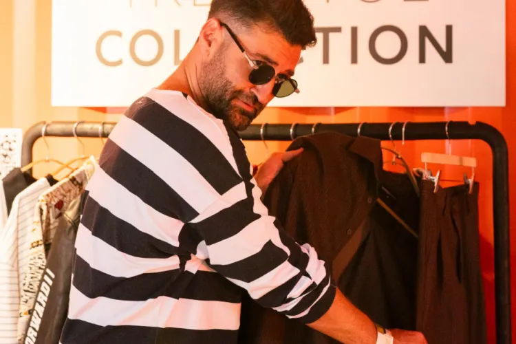 Smiley și-a ales ținuta pe care ar purta-o la UNTOLD 2026 și a prezentat-o la Cluj în colecția creată pentru Trendyol: „Și când e cald merge să-l porți”
