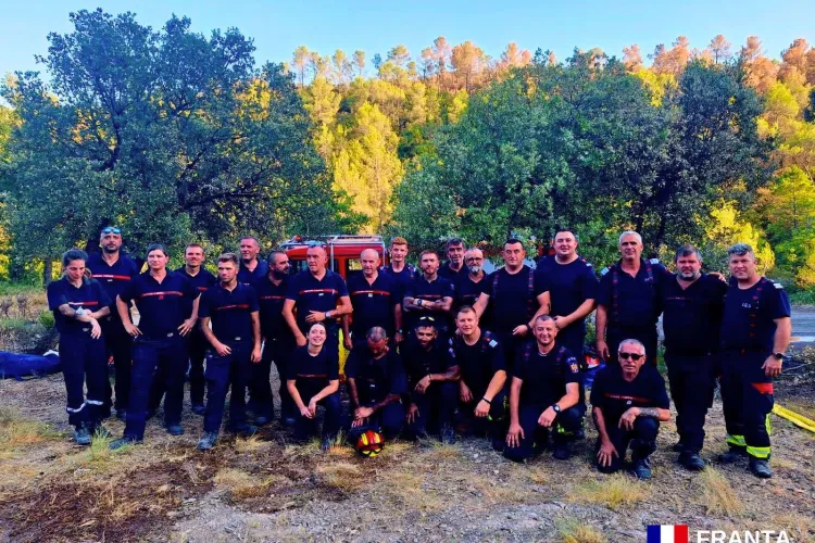 Pompierii români luptă cu incendiile din Franța și Grecia! Misiuni dificile în cadrul Mecanismului European de Protecție Civilă