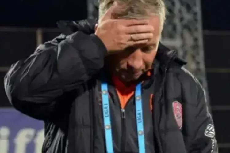 Lovitură de proporții în Cluj! Dan Petrescu negociază cu marea rivală a CFR-ului