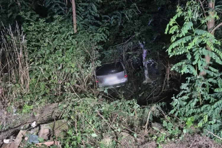 Șofer inconștient din Cluj, reținut de polițiști! A condus beat și cu permisul suspendat, apoi a provocat un accident