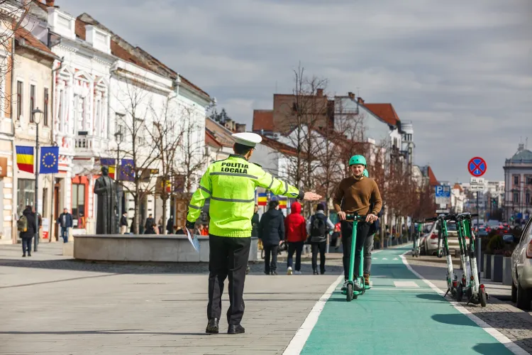 Ce reguli trebuie să respecți dacă te deplasezi pe trotinetă? Legea este clară pentru toți care preferă acest tip de transport