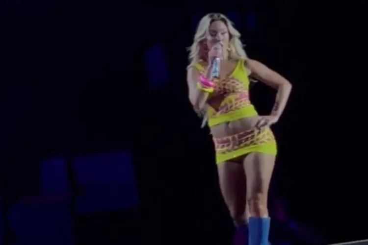 VIDEO. Mișcările Zarei Larsson care i-au înnebunit pe clujeni. Show exploziv în fața unui stadion neîncăpător, plin ochi de fani români și străini