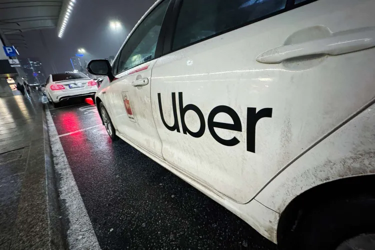 Câți bani faci într-adevăr din Bolt și Uber în Cluj-Napoca? Un clujean și-a făcut PFA și e gata să lucreze 7 zile pe săptămână: „Cât pot câștiga?”