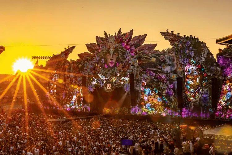 UNTOLD se deschide către investitori! Fanii și antreprenorii pot cumpăra o parte din povestea festivalului clujean care vrea să cucerească lumea