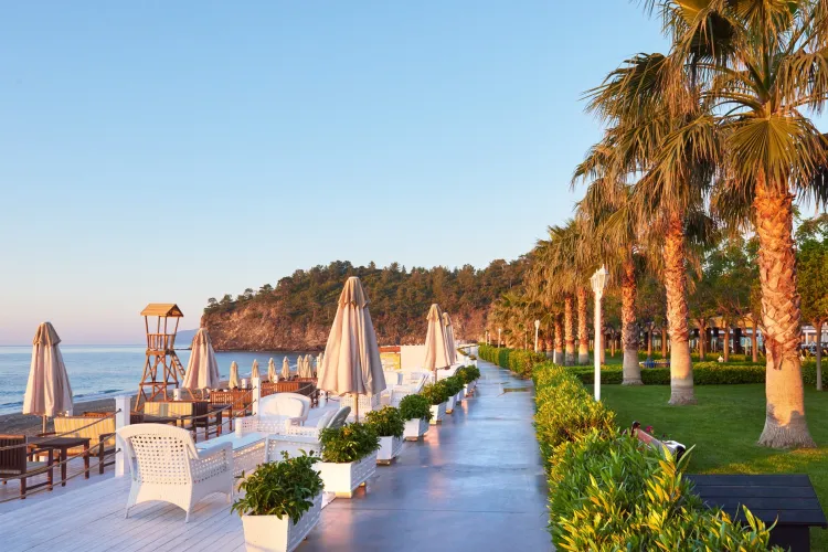 Vacanță all inclusive în Belek: de ce aleg tot mai mulți români această destinație din Turcia