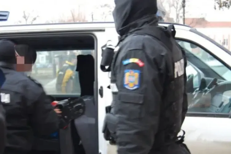 Clujeancă de 44 de ani, dată în urmărire după ce instanța a emis mandat de arestare pentru ultraj! Unde a fost prinsă de polițiști 