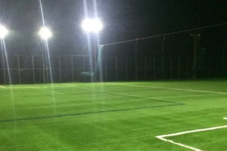 CRIZA ENERGETICĂ lovește și sportul din Cluj! O primărie oprește nocturnele terenurilor de fotbal