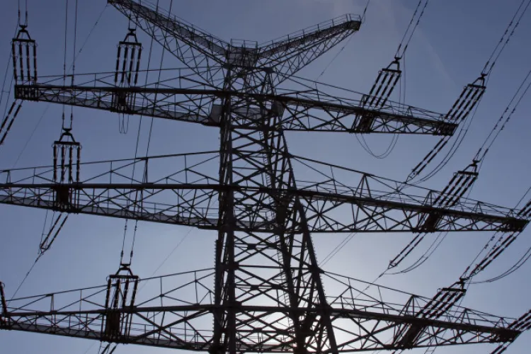Pană de curent uriașă în Cluj! Peste 35 de străzi au rămas fără electricitate: Când se reia alimentarea și ca cauzat această uriașă pană de curent