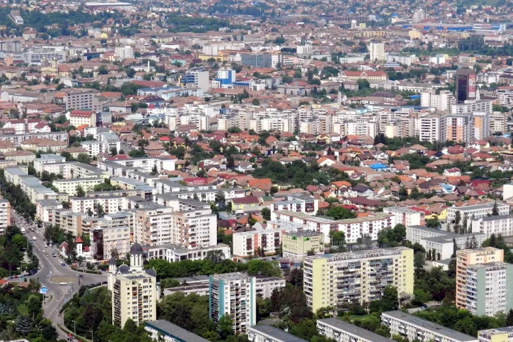 Vești bune pentru clujeni. Blocurile cu 4 etaje primesc finanțare pentru montarea unui lift