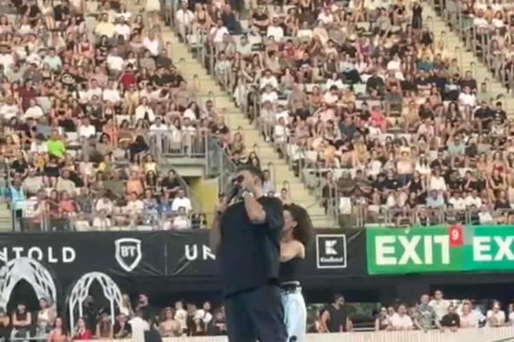 VIDEO. Grasul XXL, sărbătorit pe scena principală de la UNTOLD. Fanii i-au cântat „La Mulți Ani” și l-au emoționat pe artist