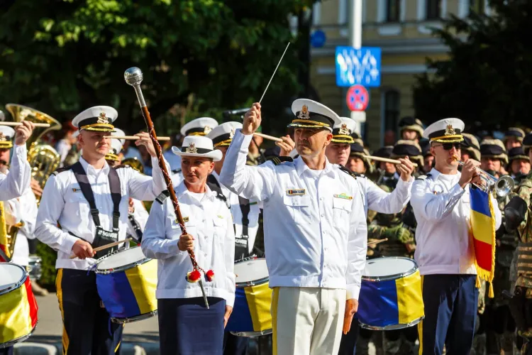 Imagini memorabile din Cluj-Napoca! Divizia 4 Infanterie „Gemina” a sărbătorit 110 ani de tradiție militară