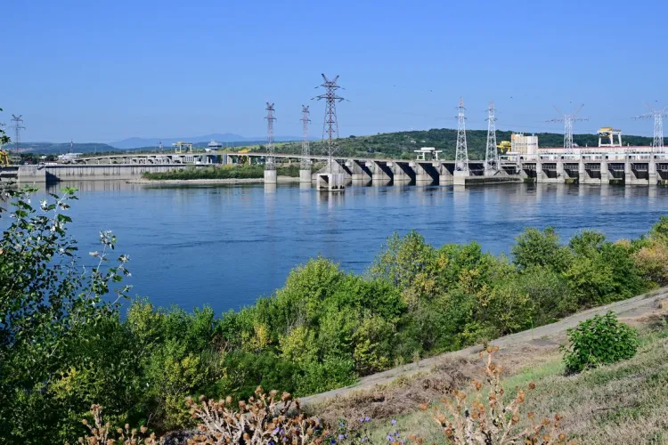 Debitul Dunării se menține la 1.300 m3/s. Situația rămâne una critică. Cât timp ar mai putea dura criza energetică