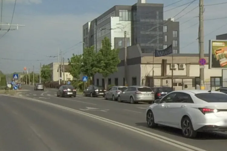 Revoltat după ce a aterizat din vacanță: ce a găsit pe străzile din Cluj-Napoca l-a scos din minți. „Românul poate lăsa mașina doar unde vrea el