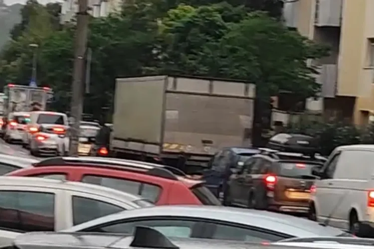 Un clujean cere schimbări radicale în traficul din Grigorescu! „Strada Donath funcționează practic ca axă de tranzit intens”. Ce solicită de la Primărie