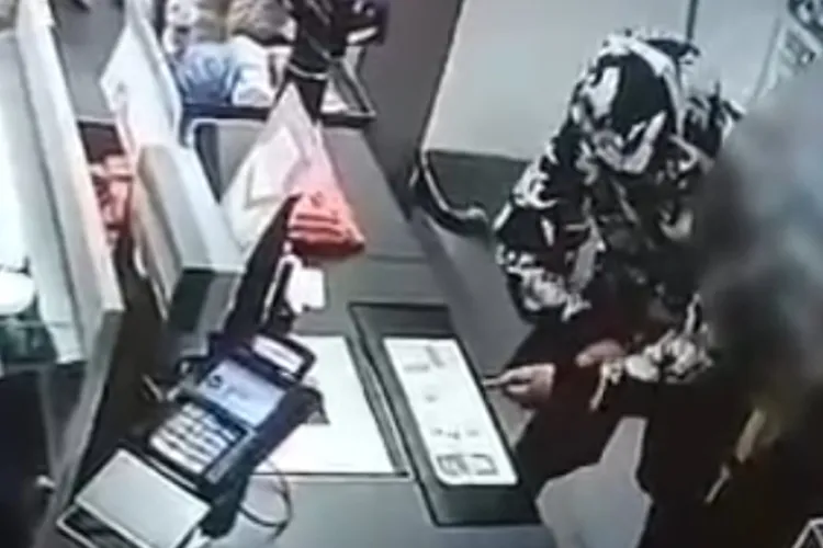 Furturi în serie în magazinele din Cluj: Un bărbat a golit rafturile timp de patru luni, iar acum a ajuns după gratii. Prejudiciu de mii de lei