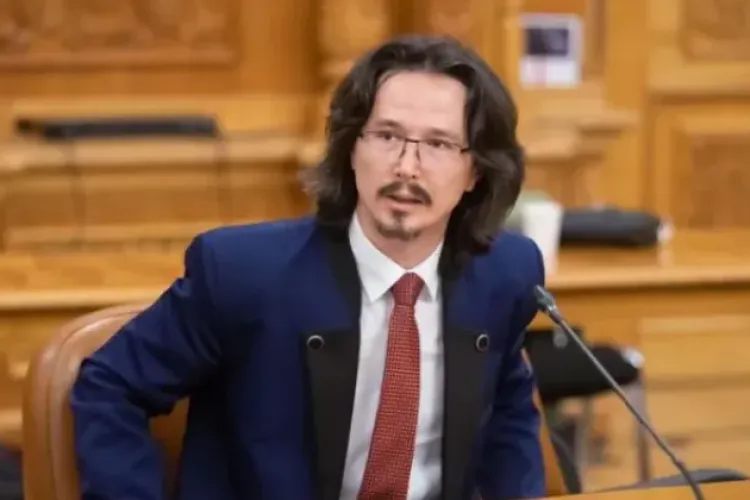 Fostul judecător clujean Cristi Danileț critică decizia CCR în cazul Dominic Fritz: „Va trebui să ne convingă că albul e negru”