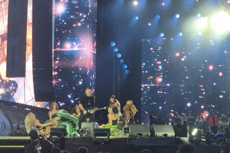 VIDEO. Damian Drăghici & Brothers, moment plin de energie pe scena de la UNTOLD. Dans și un spectacol pe cinste