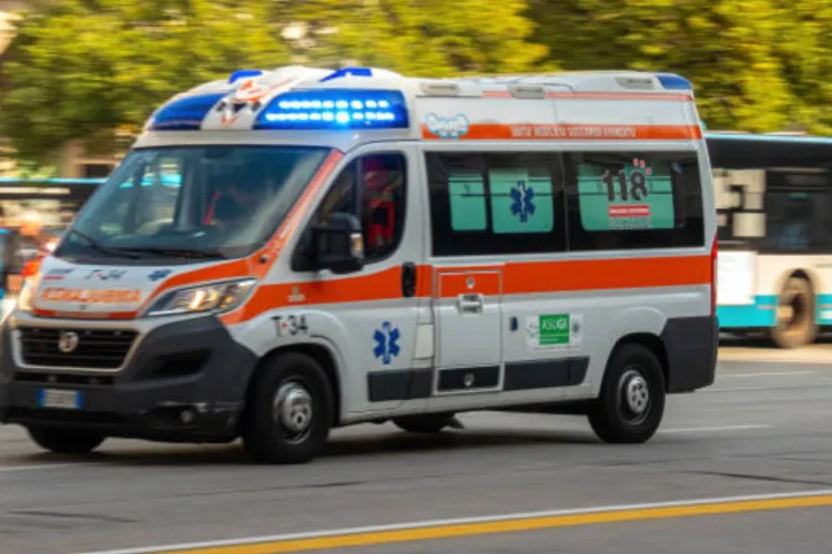 Un cuplu de români a condus peste 100 de kilometri în Italia fără să își dea seama că fiul lor murise pe bancheta din spate: Credeau că doar doarme