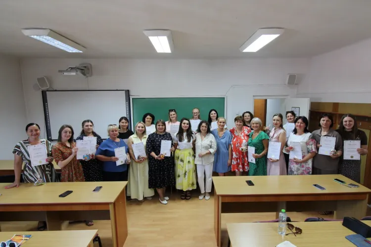 Lecție de română la Cluj pentru 18 profesori de peste Prut! Au învățat gramatică, dar și cum să folosească inteligența artificială la clasă la UTCN Cluj