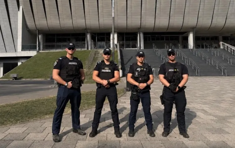 f35f66ef3fdc688c7e350d122704c6c6.jpg