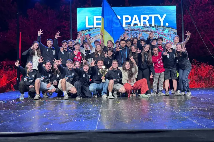 Studenții clujeni de la UTCN au făcut-o din nou: podium în Croația, la Formula Student. Mașina construită de ei în garaj a bătut echipe din toată Europa