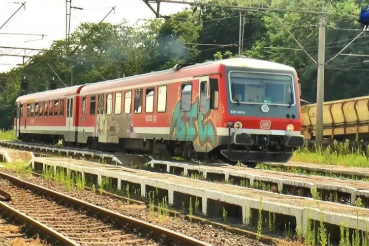 Trenurile din Apahida ar putea circula mai des și după un program mai ușor de ținut minte! ARF cere părerea clujenilor
