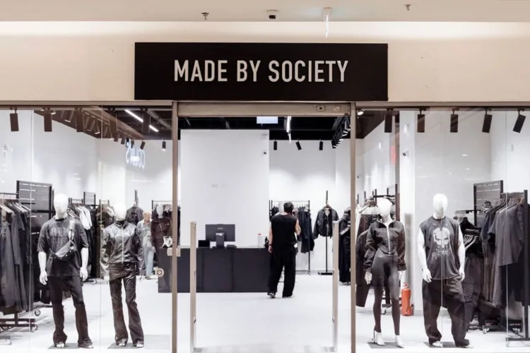 Made by Society se extinde puternic în România! Brandul de streetwear a deschis magazine noi la Cluj și Timișoara și pregătește o nouă locație la Suceava