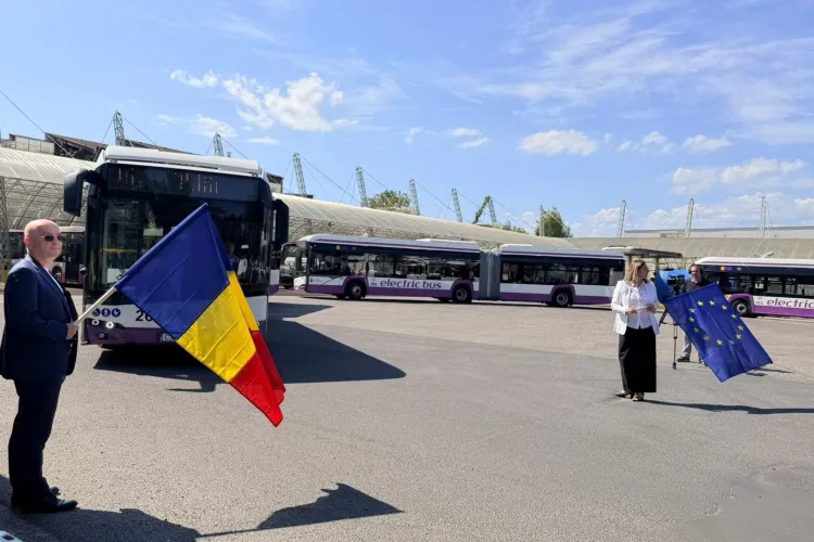 Investiție uriașă în Cluj-Napoca: 40 de autobuze electrice, inaugurate astăzi! Emil Boc: „70% din ce circulă în Cluj-Napoca este verde-nepoluant”
