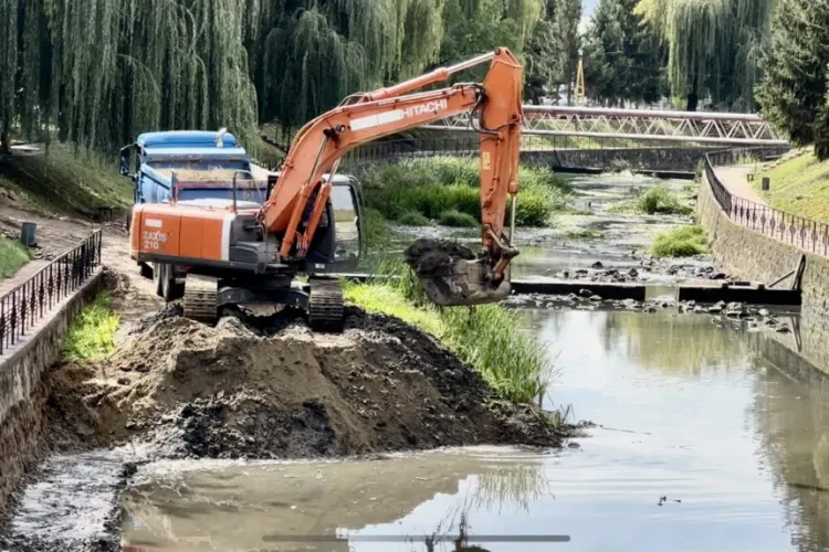 Primăria Cluj pune la bătaie peste 2 milioane de euro în curățarea apelor! Ce cursuri de apă vor fi decolmatate