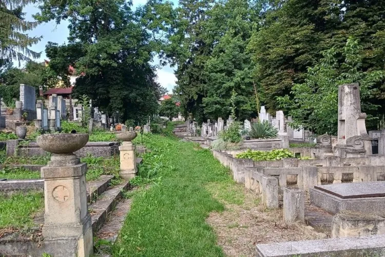 Vrei un loc de veci în Cluj-Napoca? Ce trebuie să știe orice clujean înainte de a face demersurile. Acesta nu poate fi cumpărat ca o proprietate obișnuită