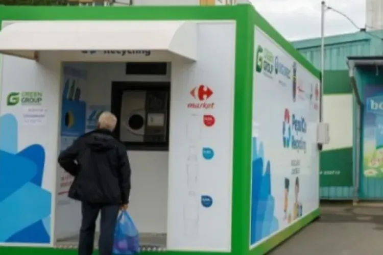 Scandal la un aparat de reciclat din Cluj-Napoca: „Același grup introduce pahare unul după altul, sub supravegherea operatorului”