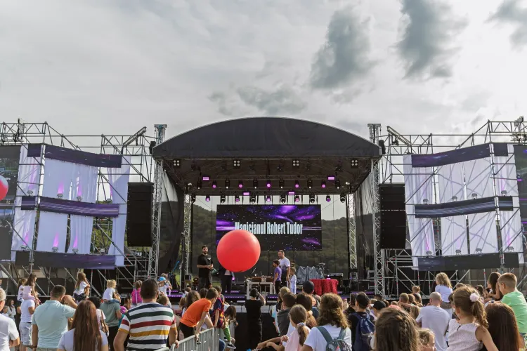 Florești va deveni „capitala” tradițiilor românești! Începe Festivalul „România cea Frumoasă”
