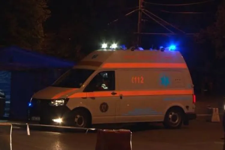 Intervenție de urgență în Cluj-Napoca! Un tânăr a picat de la înălțime, la un bloc din Mănăștur: În ce stare l-au găsit cei de la SMURD