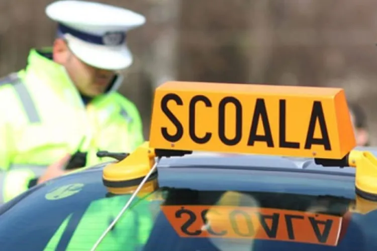 Instructor auto, prins băut la volan în timpul unei ședințe de condus: Cursanta era la volan când polițiștii au oprit mașina școlii