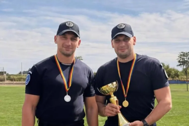 Argint pentru jandarmii clujeni la concursul de CrossFit „Fittest in Carei”! Doi colegi ai Grupării de Jandarmi Mobile Cluj-Napoca au urcat pe podium
