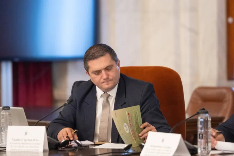 Ciprian Rus (USR), atac la șefa IȘJ Cluj: „Un elev care dorește să participe la un Te Deum trebuie să fie liber să o facă”