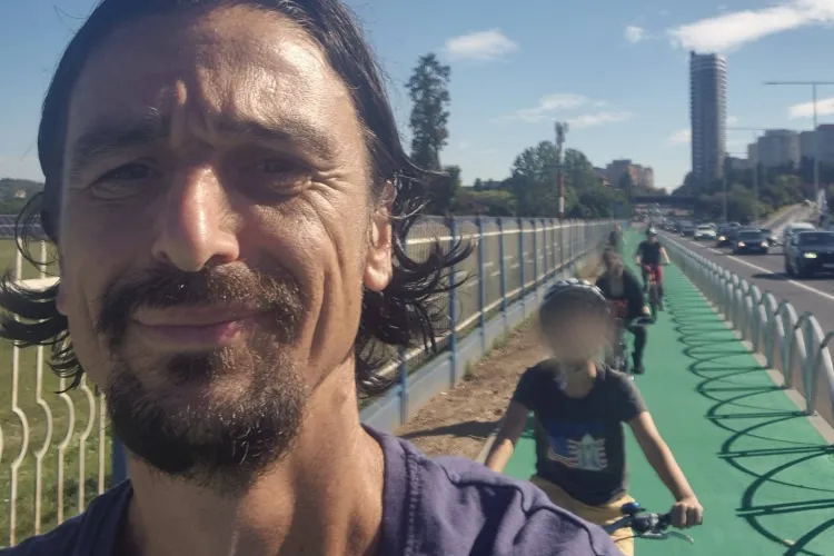 Un tată și fiul său au testat noua pistă de biciclete Cluj-Florești: „Trebuie corectate câteva lucruri”