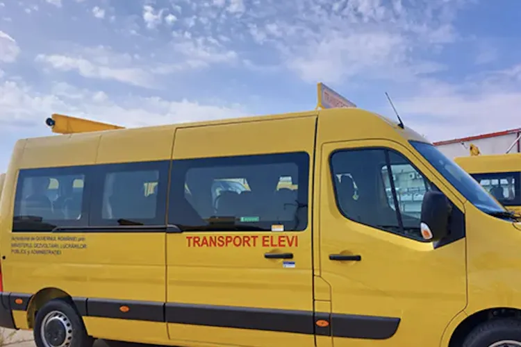 Veste bună pentru părinții dintr-o comună din Cluj: elevii au din nou autobuz doar pentru ei dimineața spre Cluj-Napoca. Cursa pleacă la ora 6.30