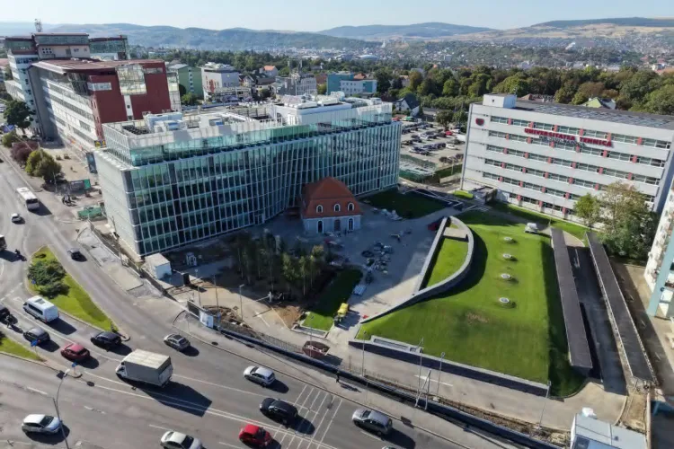 Cercetători, doctoranzi și 17 firme: institutul de inteligență artificială al UTCN primește 58 de milioane de lei. Proiectul durează până în 2029