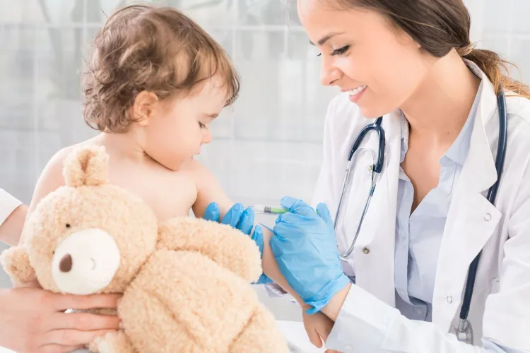 Românii nu își mai vaccinează copiii: România se află printre țările unde scăderea a fost observată la toate vaccinurile importante