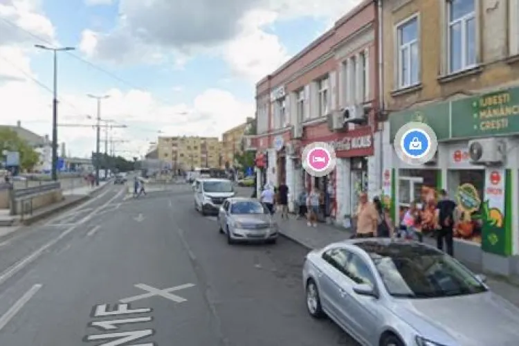 Haos în fața Gării din Cluj! Mașinile parcate ilegal blochează o bandă și sugrumă traficul