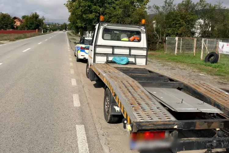 Razie pe drumurile din Cluj. Polițiștii au prins un biciclist băut și au reținut mai multe permise și taloane