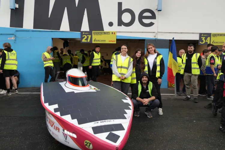 24 de ore de adrenalină pentru echipa UTCN în Belgia! Sol Invictus 2 a parcurs aproape 645 de kilometri și 161 de tururi la European Solar Challenge