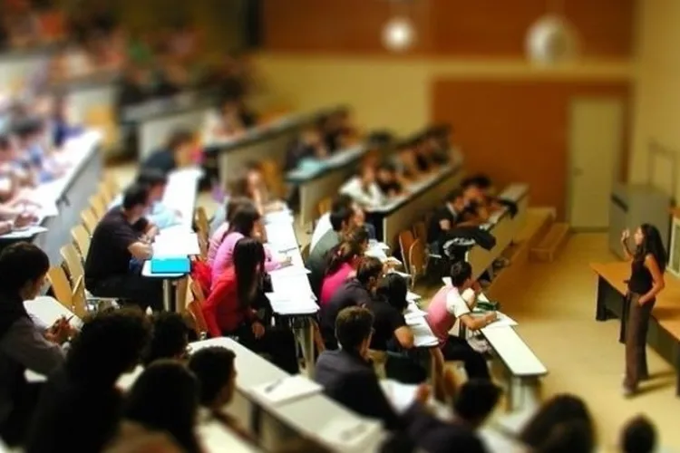 Studenții din Cluj, avertizați asupra riscurilor la început de an universitar. A fost lansat „Student Starter Kit”