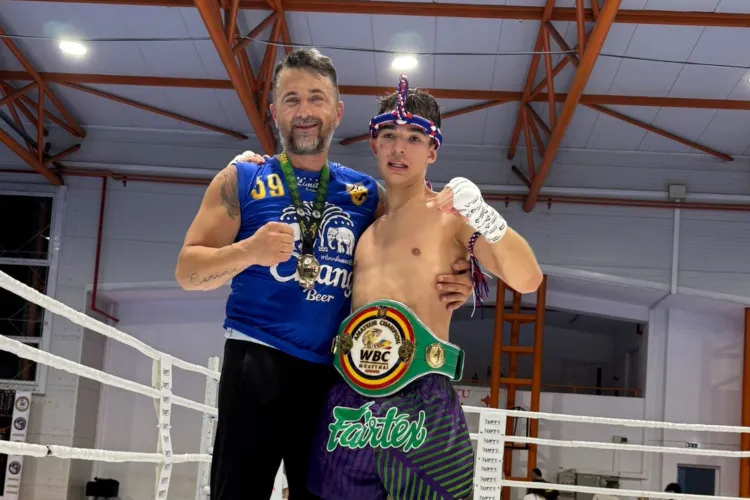 Un clujean a cucerit centura națională WBC MuayThai România! Lucas Alexandru Clapa, campion după un Main Event de cinci reprize
