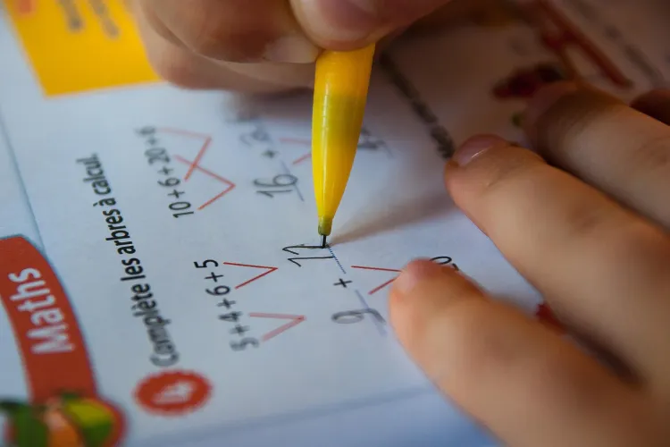 Lovitură pentru elevii de clasa a VIII-a! Examenul suplimentar de admitere la liceu a fost eliminat prin lege
