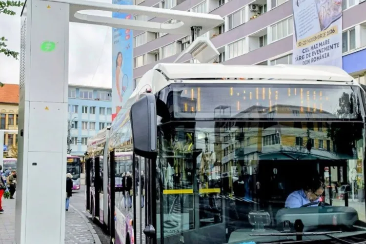 Clujul continuă investițiile în transportul electric! Se anunță 81 de autobuze electrice și noi stații de încărcare: „Transportul electric e o prioritate”