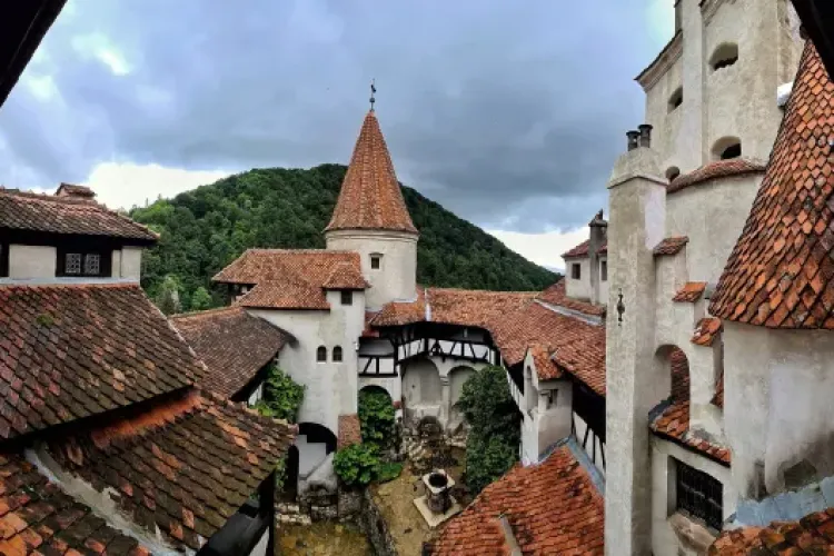 România, în topul Europei cu unul dintre cele mai populare castele! Se află în Transilvania 