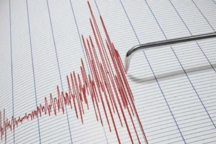 Cutremur în România, în toiul nopții. Seismul s-a produs la peste 140 de kilometri adâncime